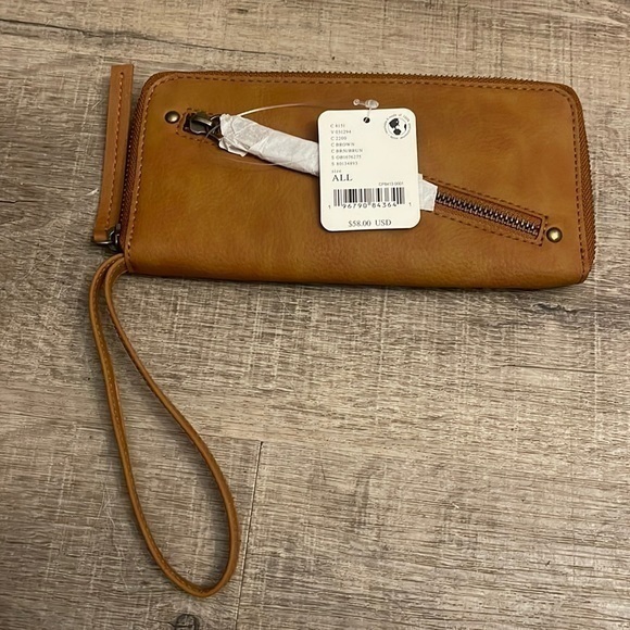 Free People Handbags - Free People Vegan Leather Wallet